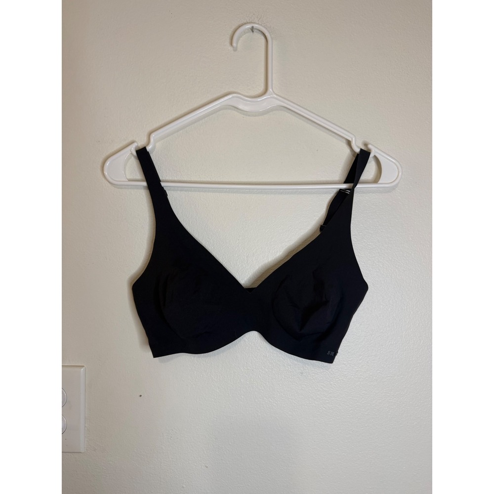 Skims Naked Triangle Bralette Size M NWOT